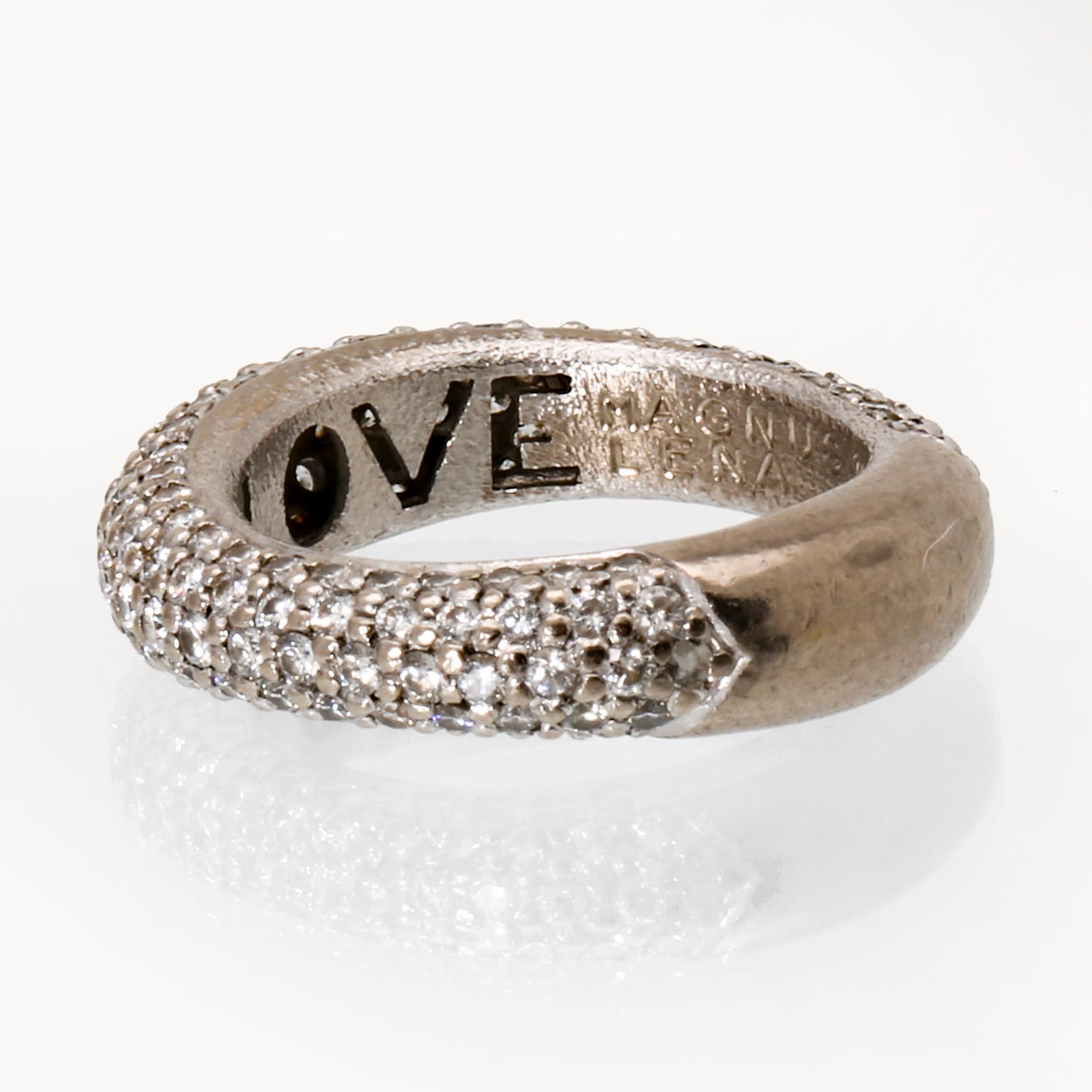 Ole Lynggaard ring 18K vitguld med 159 briljanter 1,75 ct totalt TW VS, "Love Collection", original etui.