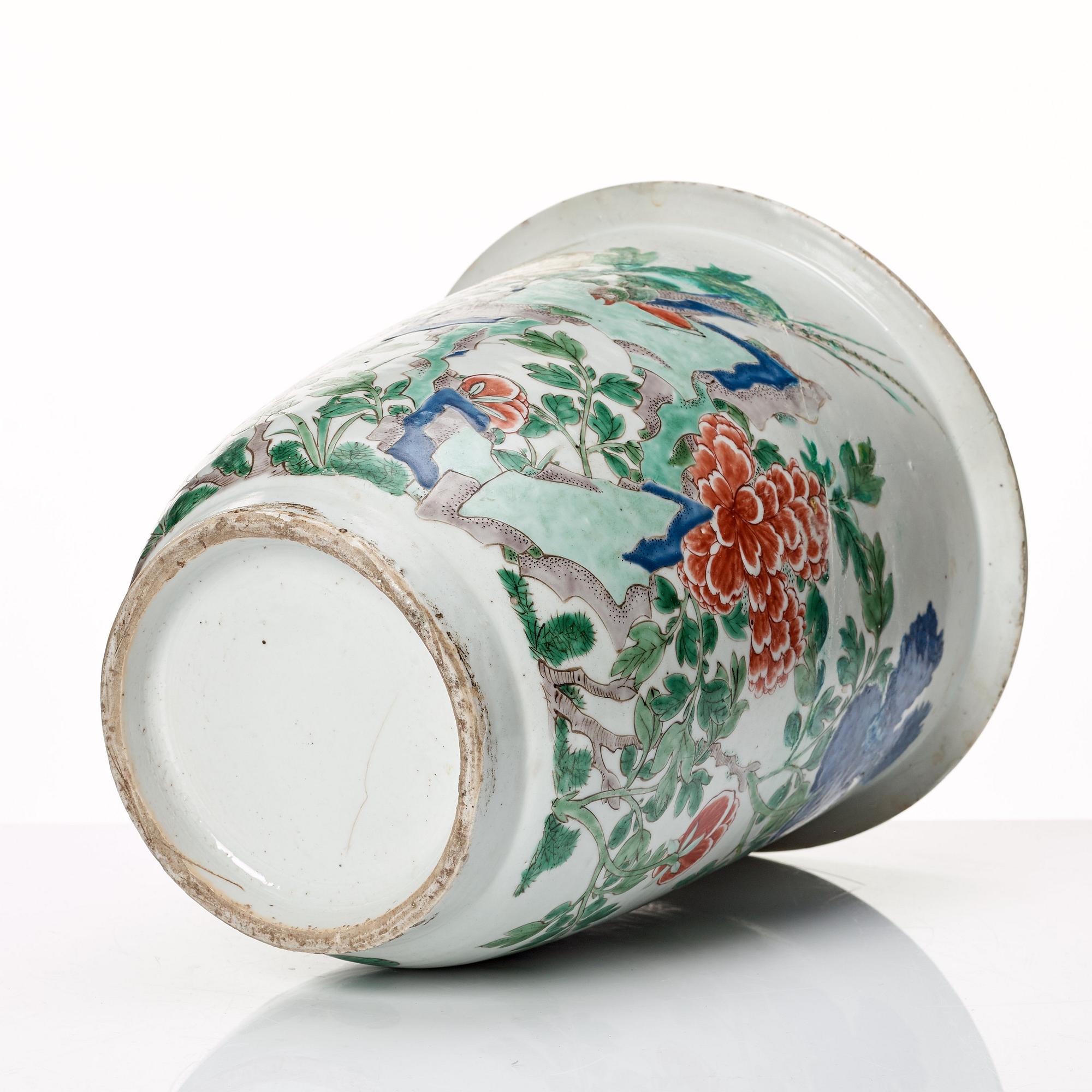 A famille verte vase, Qing dynasty, Kangxi (1662-1722).