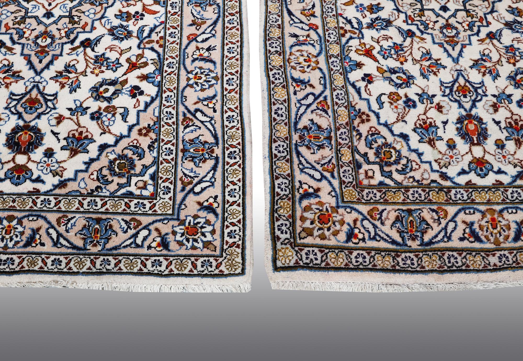 Mattor, 2 st, Keshan, 160x100 cm & 155x105 cm.