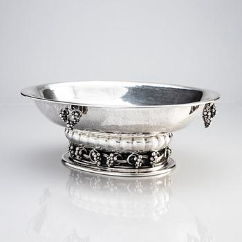 Georg Jensen, an 830/1000 silver centerpiece with grapes, Copenhagen 1925-32, design nr 296A from 1919.