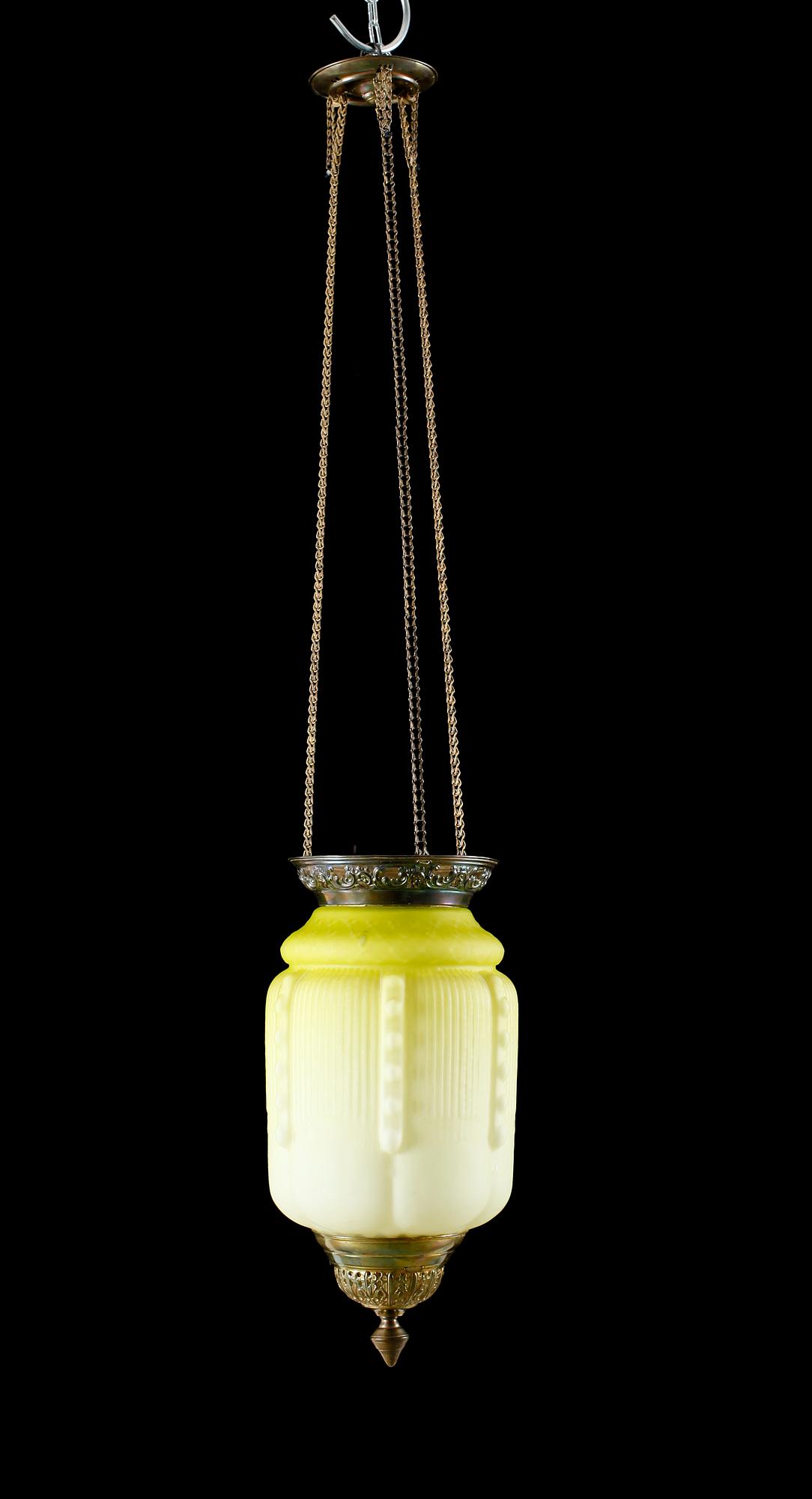 TAKLAMPA, sk månskensampel, sekelskiftet 1900. Höjd ca 40 cm.