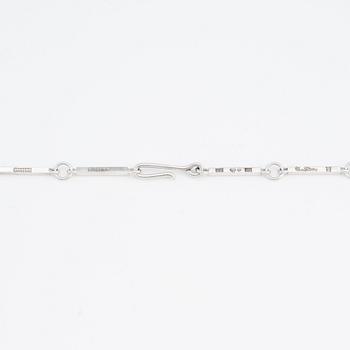 Wiwen Nilsson, hängsmycke, Lund 1965, sterling silver och bergkristall.