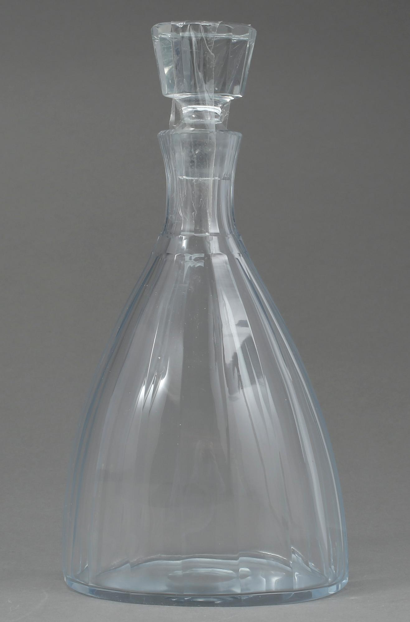 GLASSERVIS, 20 delar, omkring år 1900, och 1 KARAFF, 1940-50-tal.
