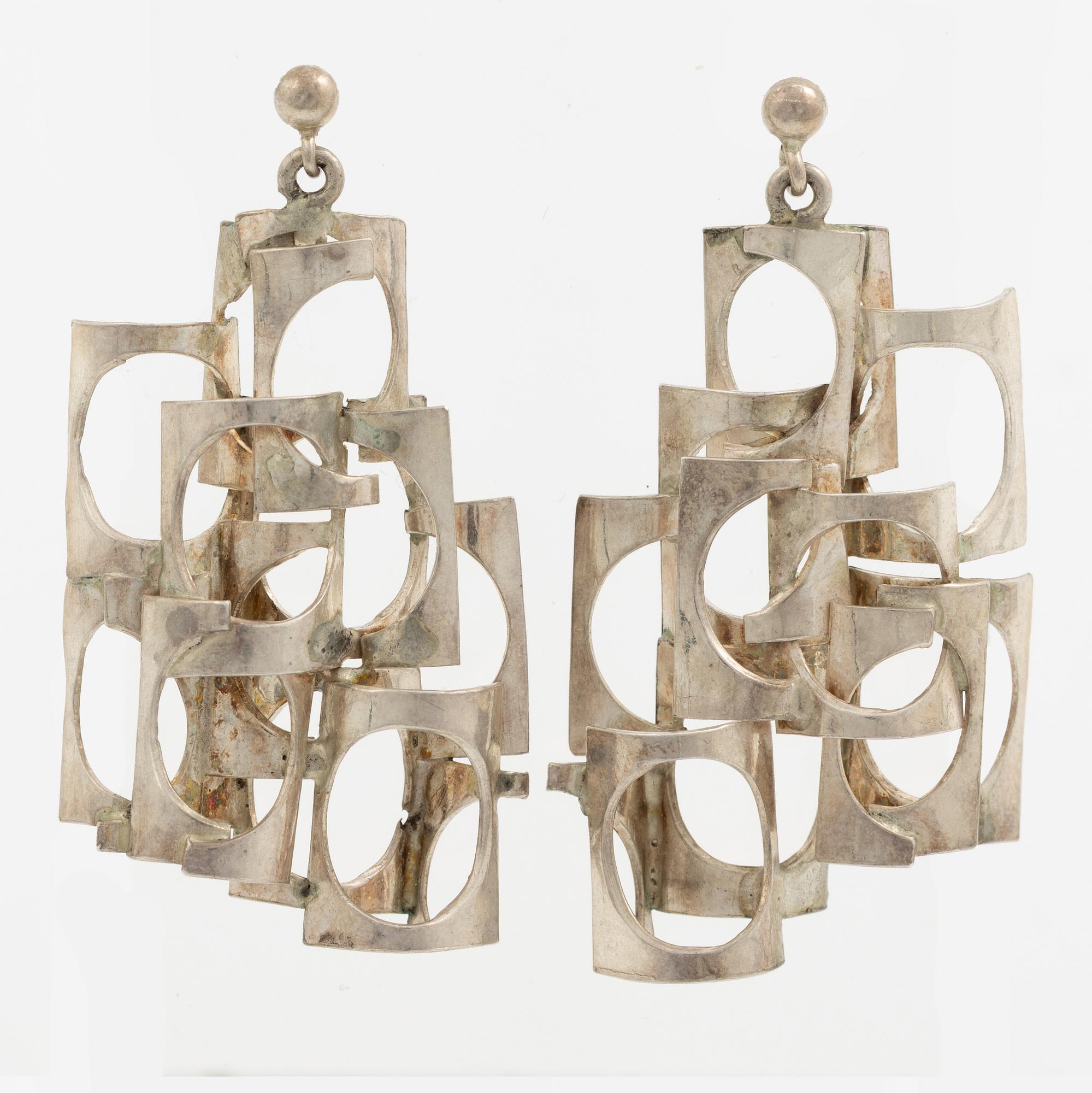 Rey Urban, örhängen, ett par, silver.