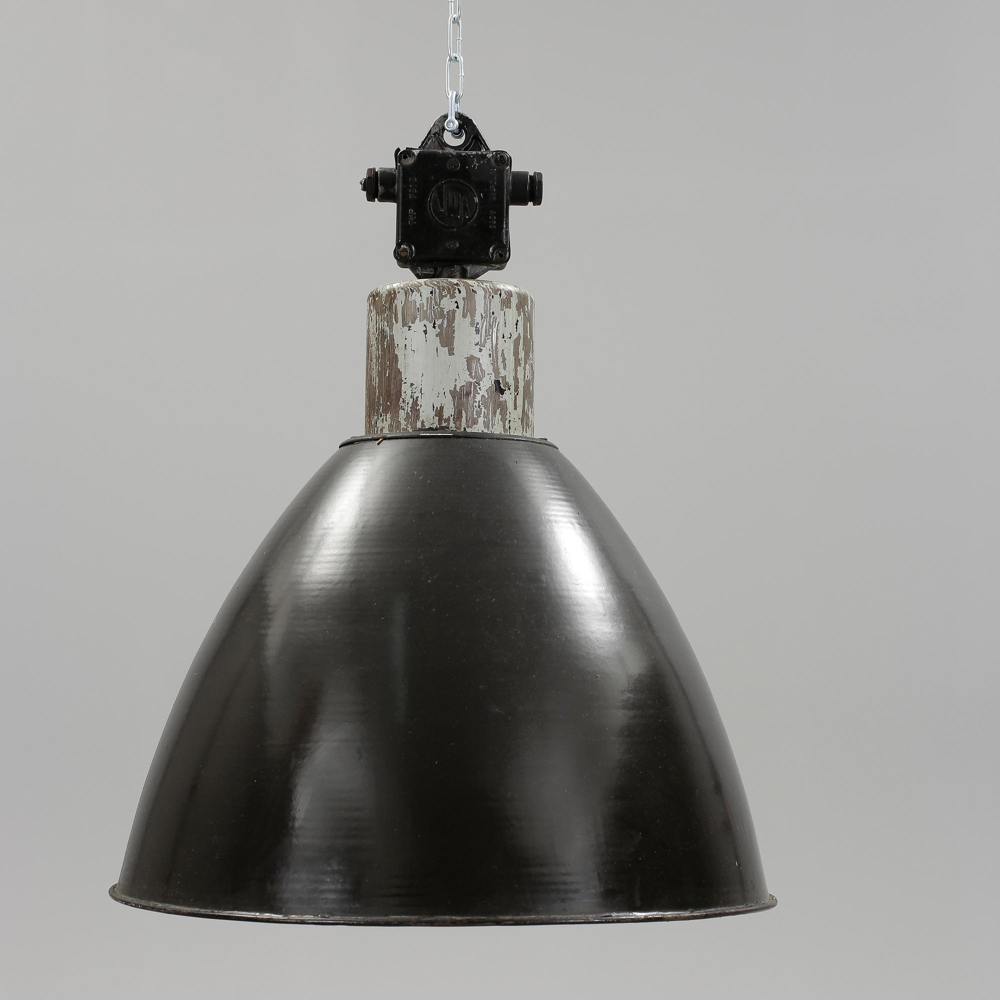 INDUSTRILAMPA, 1900-tal.