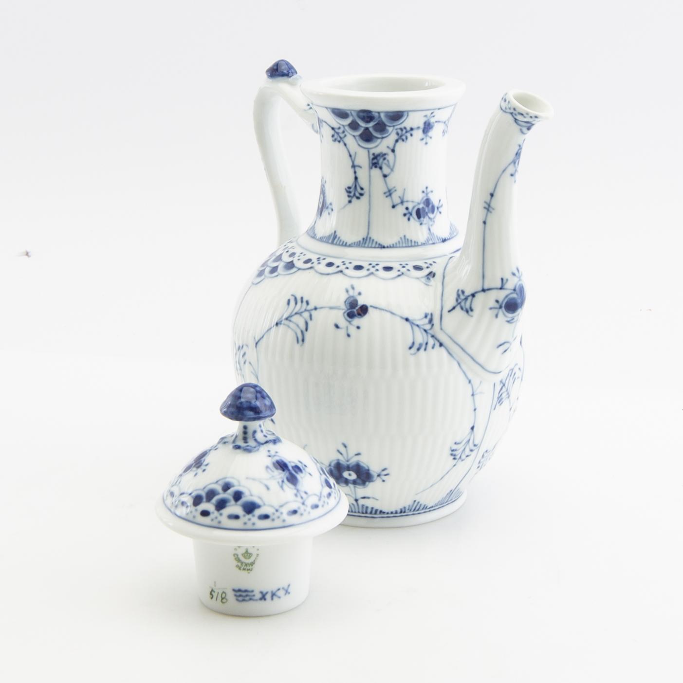 Service, approx. 29 pcs "Blue Fluted" Royal Copenhagen Denmark porcelain.