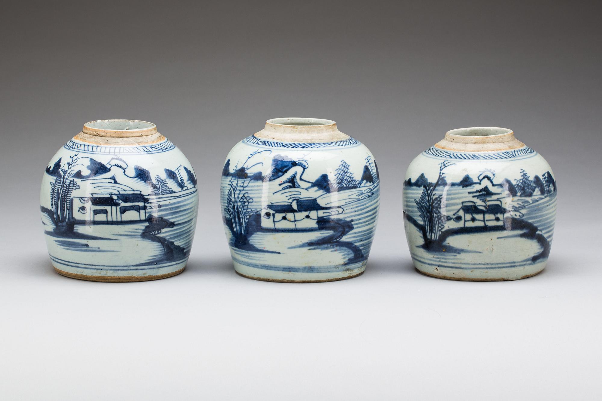 BOJANER, 3 st. Porslin, Kina, 1800-tal.