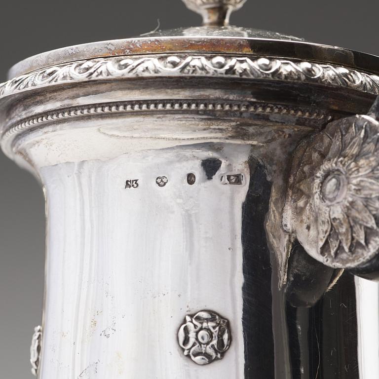 A Swedish 19th century silver coffee-pot, mark of Adolf Zethelius, Stockholm 1824.