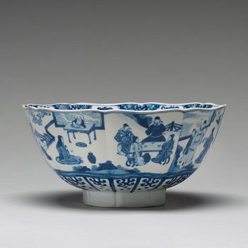 SKÅL, porslin. Qingdynastin, Kangxi (1662-1722).