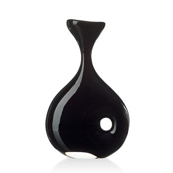 77. Vicke Lindstrand, An organic shaped vase, Kosta, 1950's.