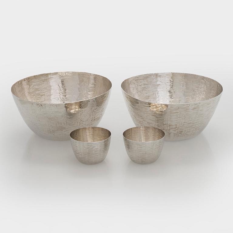 Tapio Wirkkala, A set of two silver bowls and two silver beakers, Kultakeskus Hämeenlinna 1970-1979.