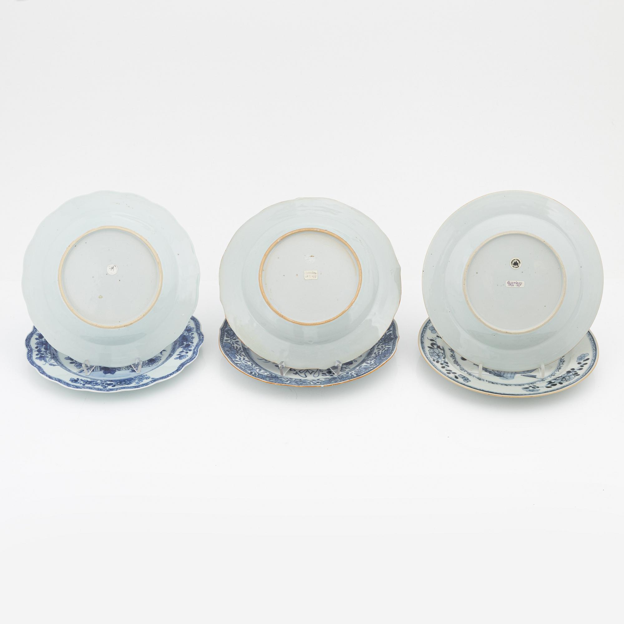 A set of six blue and white dishes, Qing dynasty, Qianlong (1736-95).