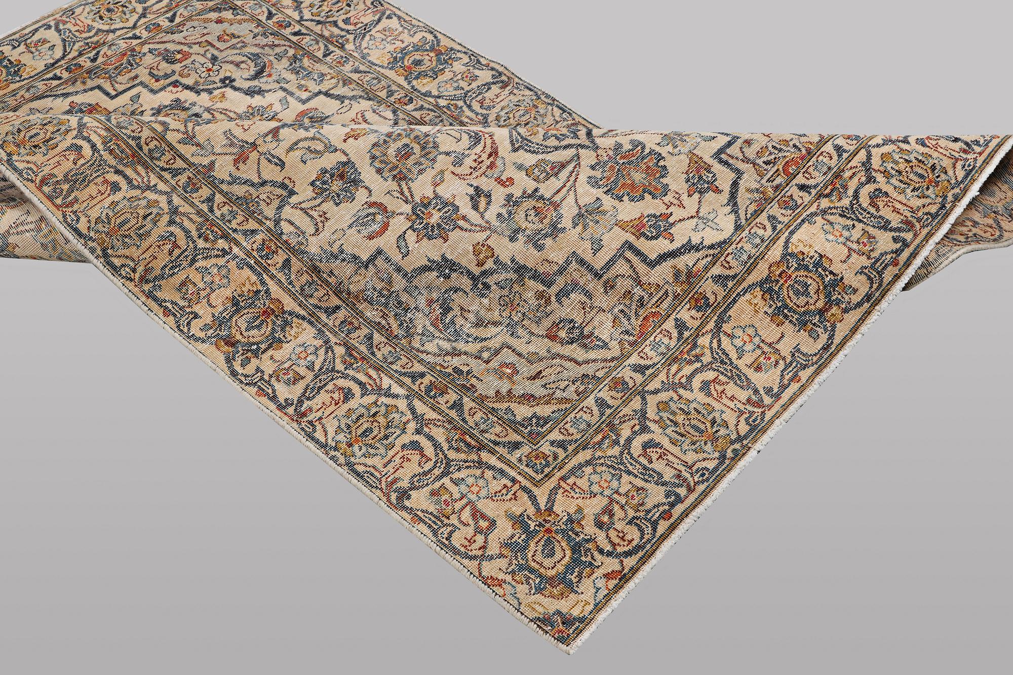 A rug, Persian, Vintage Design, ca 192 x 124 cm.