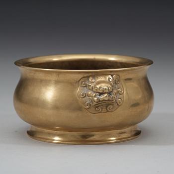 A bronze incense burner, Late Ming-early Qing, 16th/17th century.