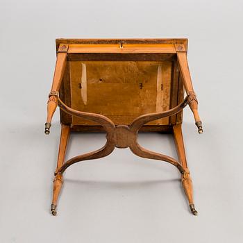 A LATE GUSTAVIAN SEWING TABLE. Attributed to Lars Qvarnberg (master in Stockholm 1801-1813).