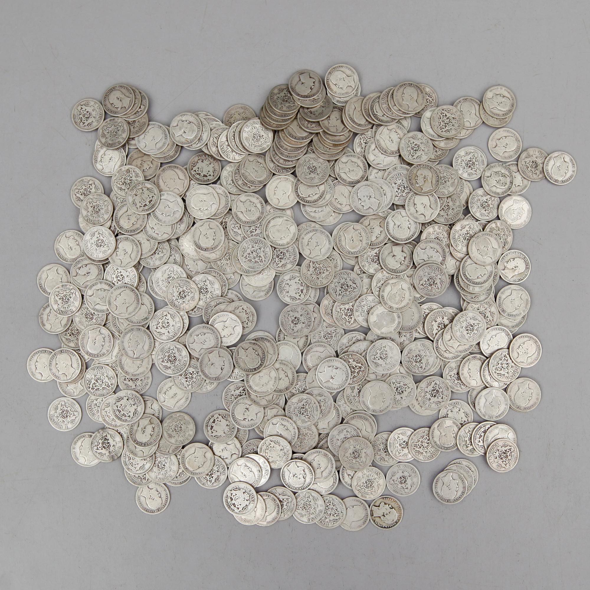SAMLING SILVERMYNT, enkronor, Oscar II 1875-1907. Total vikt ca 3000 gram.