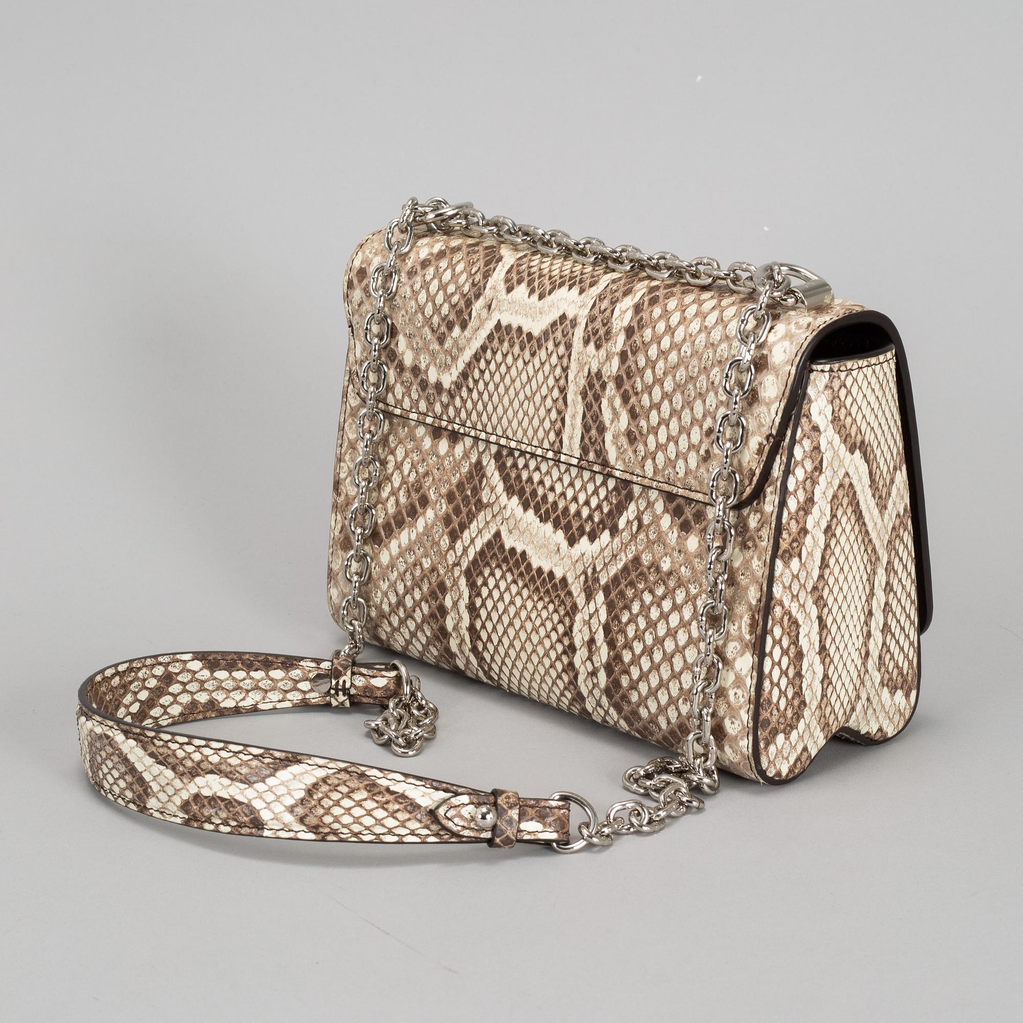 LOUIS VUITTON, "Twist MM shoulder bag" 2015.