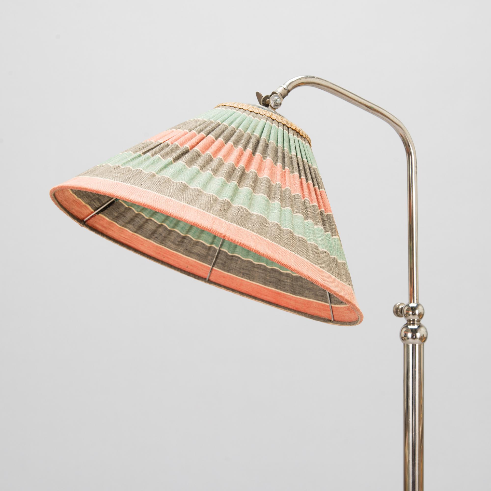 A 1930's floorlamp.