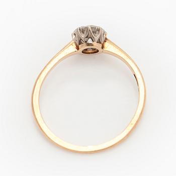 Ring, old cut diamond circa 0.50 ct, 14K gold. Helsinki 1934.