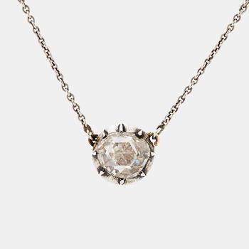 1005. A pendant set with a rose-cut diamond.