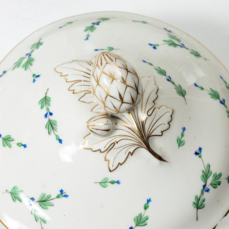 Five pieces of an Angoulême sprig pattern porcelain service, Pillivuyt & Cie, France, around 1900.