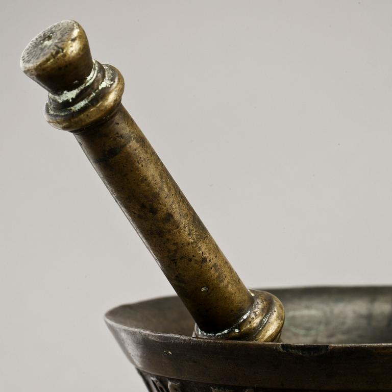 MORTEL med STÖT, brons, 1500-talstyp.