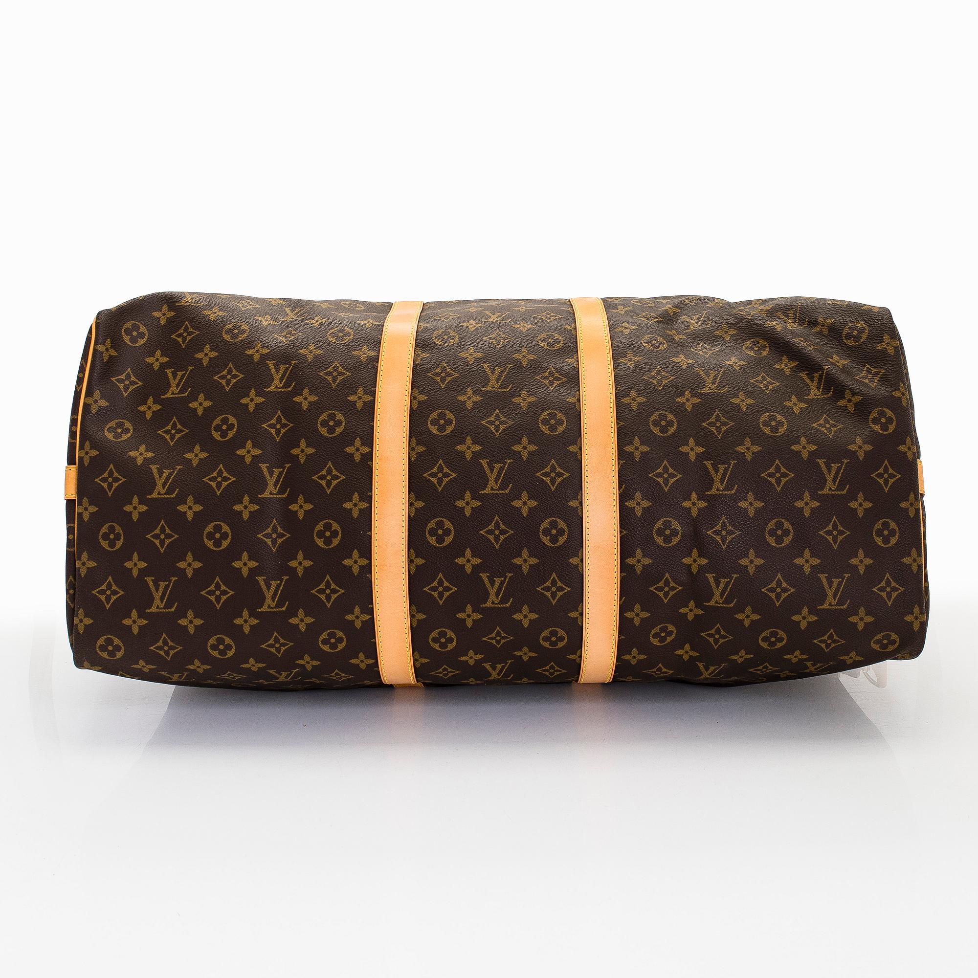 Louis Vuitton, a Monogram Canvas "Keepall 60 Bandoulière" weekend bag.