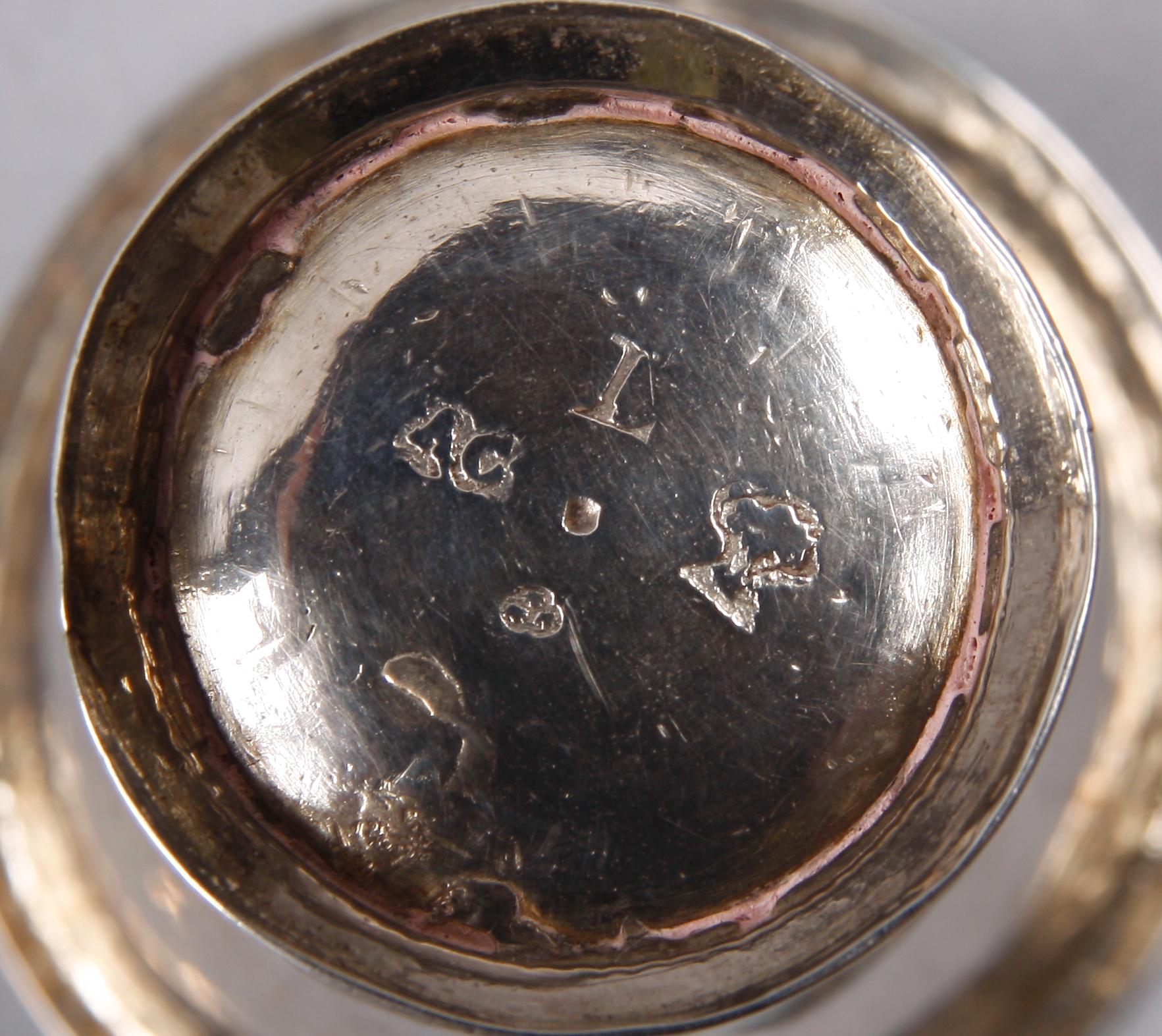 TUMLARE SAMT BÄGARE, silver. Bl.a Arvid Castman Eksjö 1769.