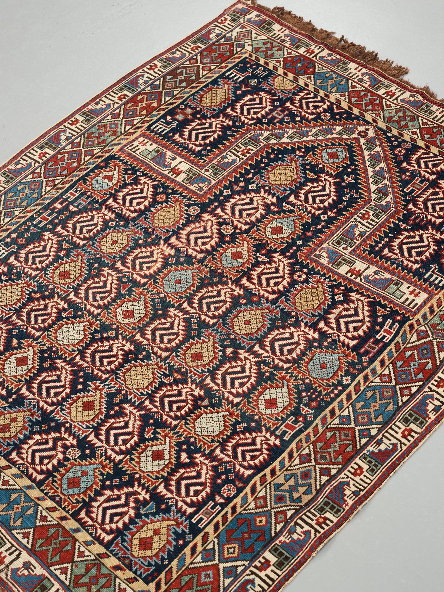 MATTO, an antique Marasali prayer rug, 19th century, ca 151 x 119 cm.