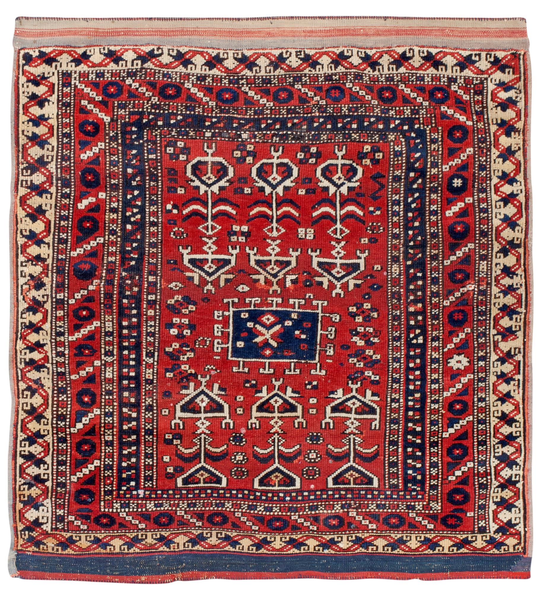 SEMIANTIK BERGAMA troligen. 99 x 99,5 cm (längden 110 cm inklusive slätvävda avslutningar).