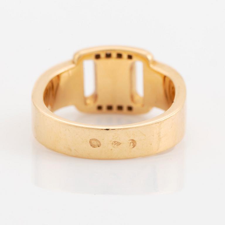 Hermès ring 18K guld med runda briljantslipade diamanter.
