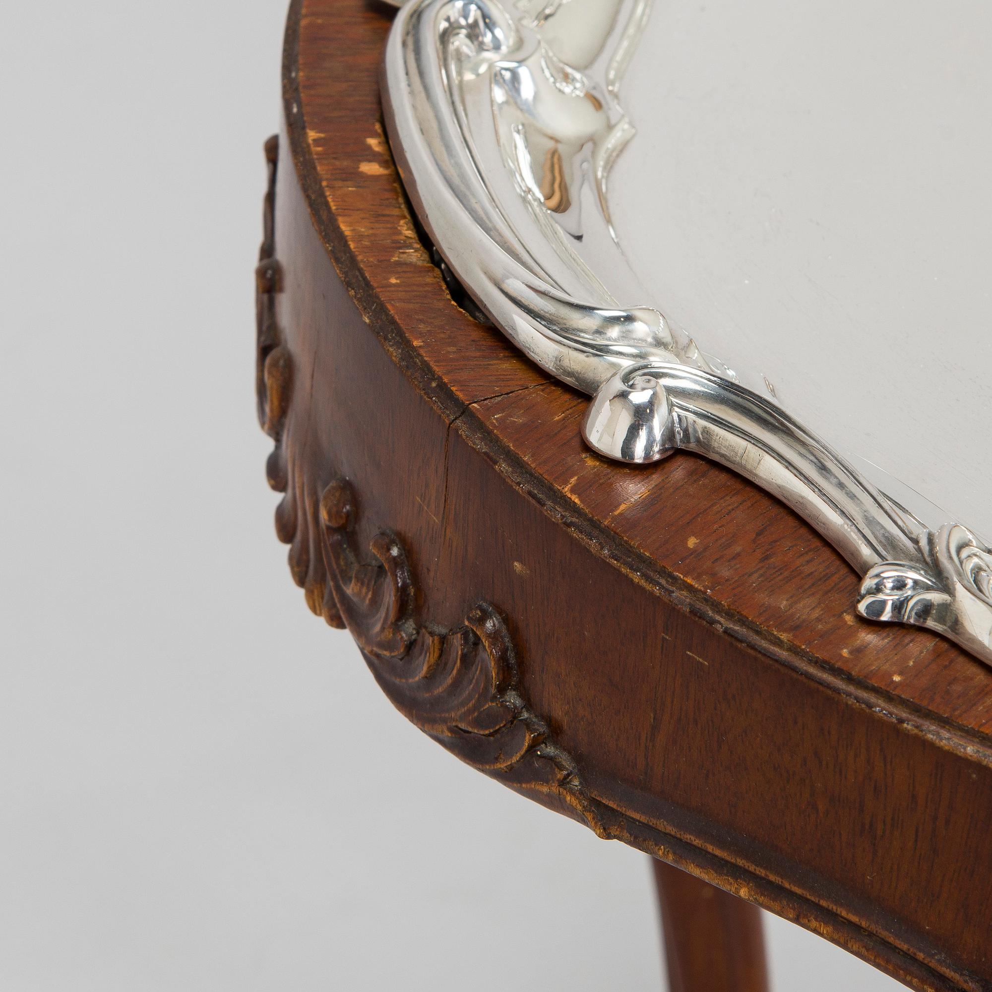 Brickbord, sterlingsilver och mahognyfaner, Mappin & Webb, London 1912, stommen av Paul Boman.