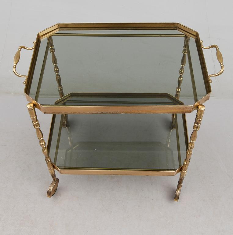 SERVERINGSVAGN, 1900-talets mitt.