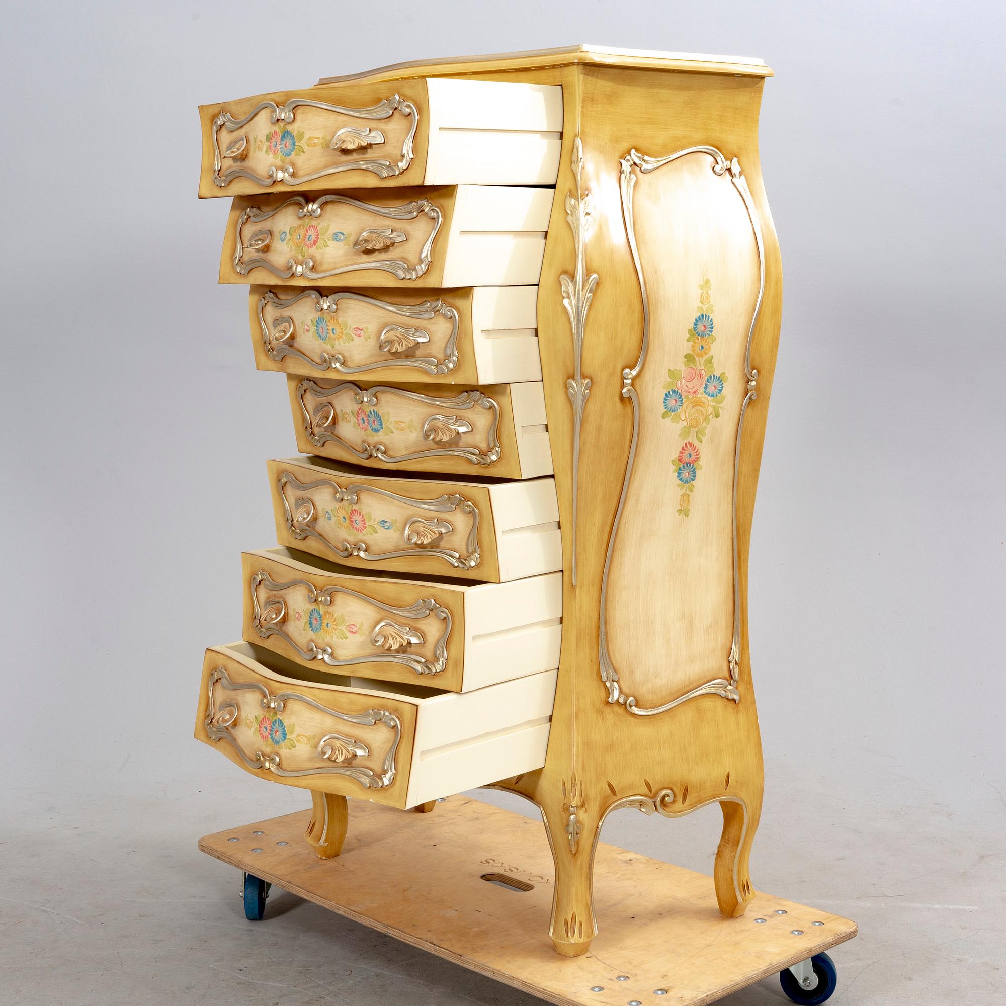 Byrå, rokoko-stil, 1900-talets andra hälft.