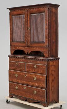 SKÅP, allmoge, 1800-tal.