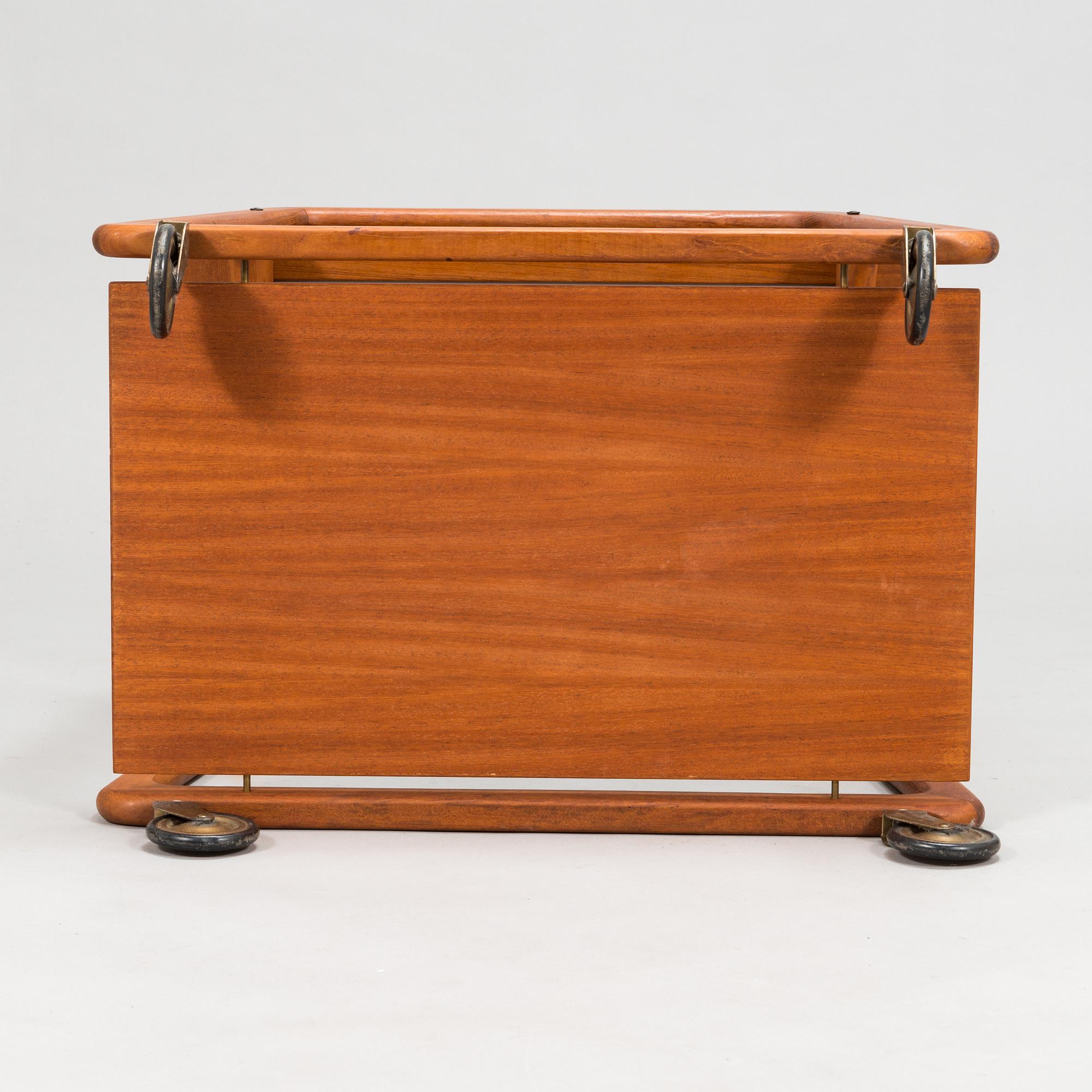 Serveringsvagn, 1900-talet mitt.