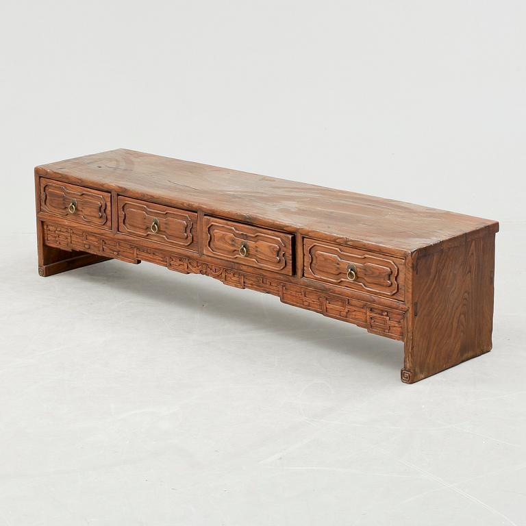 SIDEBOARD, Kina, 1800-talets mitt.