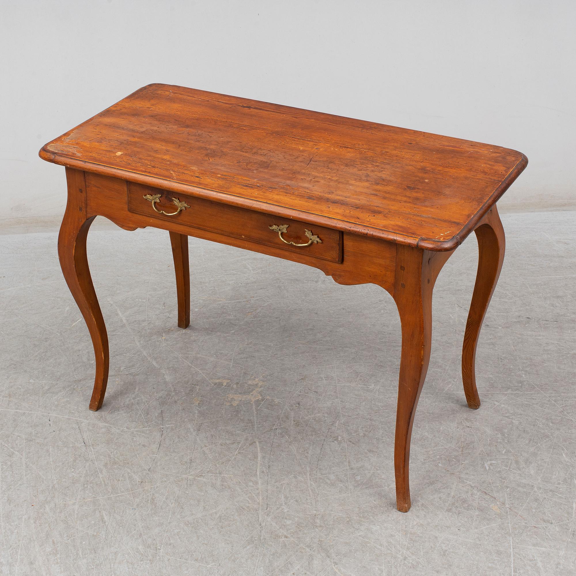 BORD, svensk rokoko, 1700-talets andra hälft.