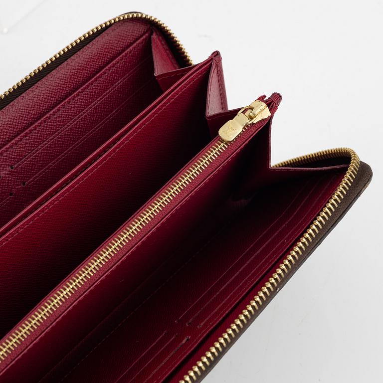 Louis Vuitton, A monogram canvas 'Zippy' wallet, 2019.
