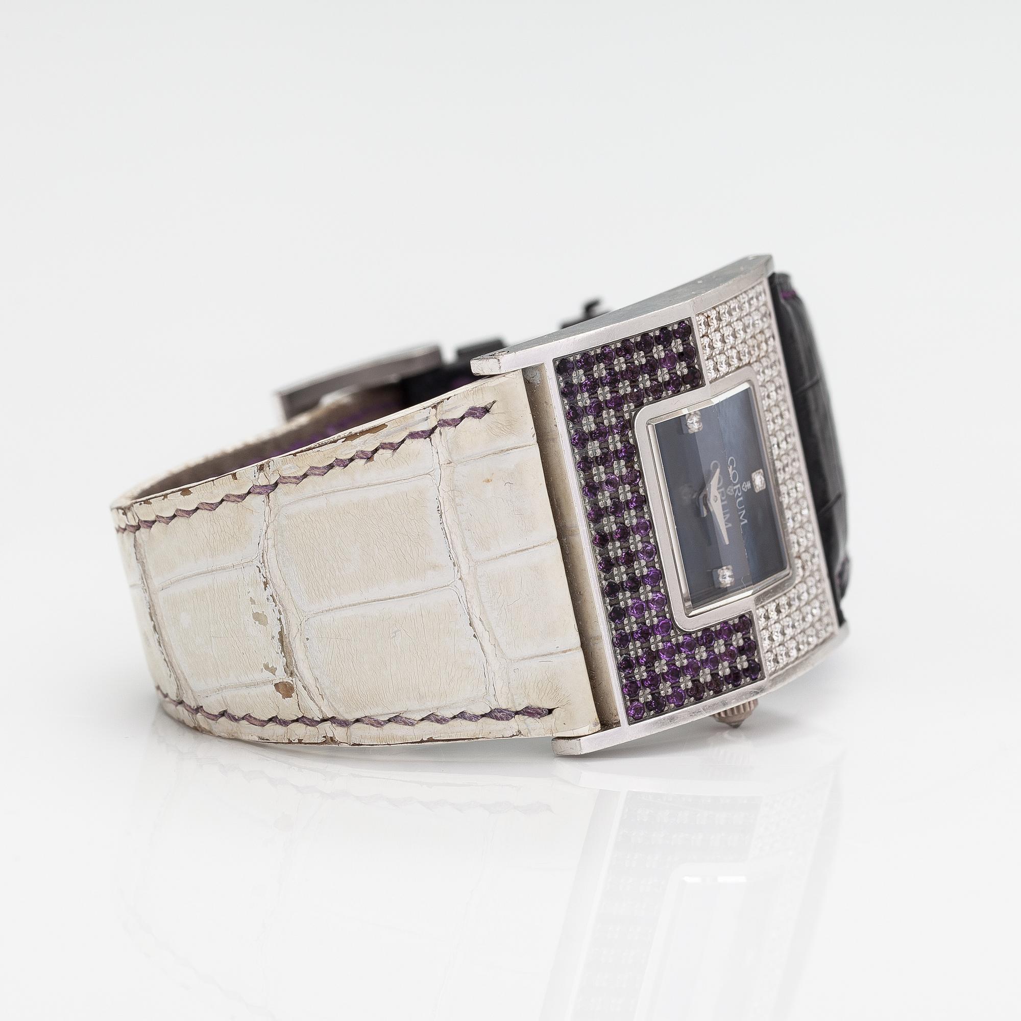 Corum, Facettes, wristwatch, 34 x 29 mm.