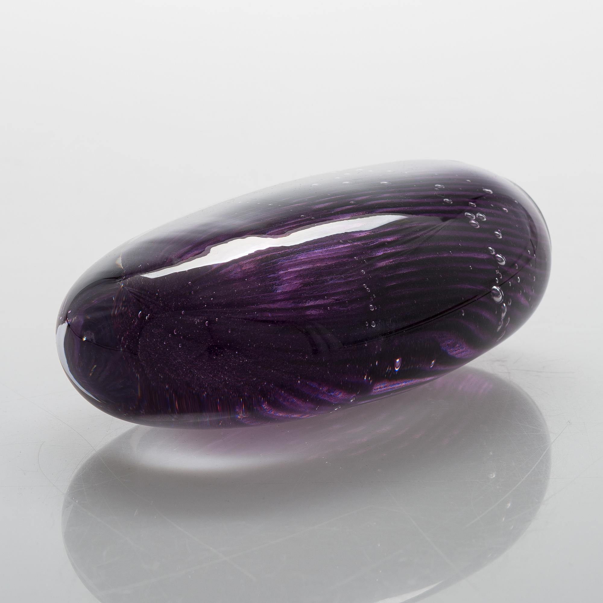 Joonas Laakso, a glass sculpture signed J. Laakso OXIIII.