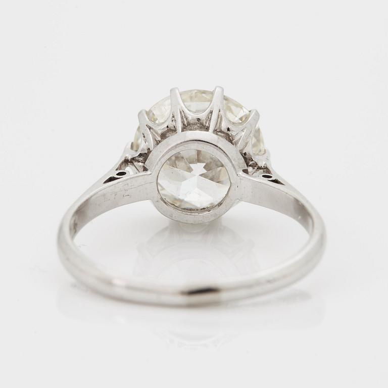 A RING set with an old-cut diamond.