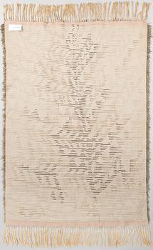 Kirsti Ilvessalo, ryijy, malli Suomen käsityön ystävät. Noin 162 x 117 cm.