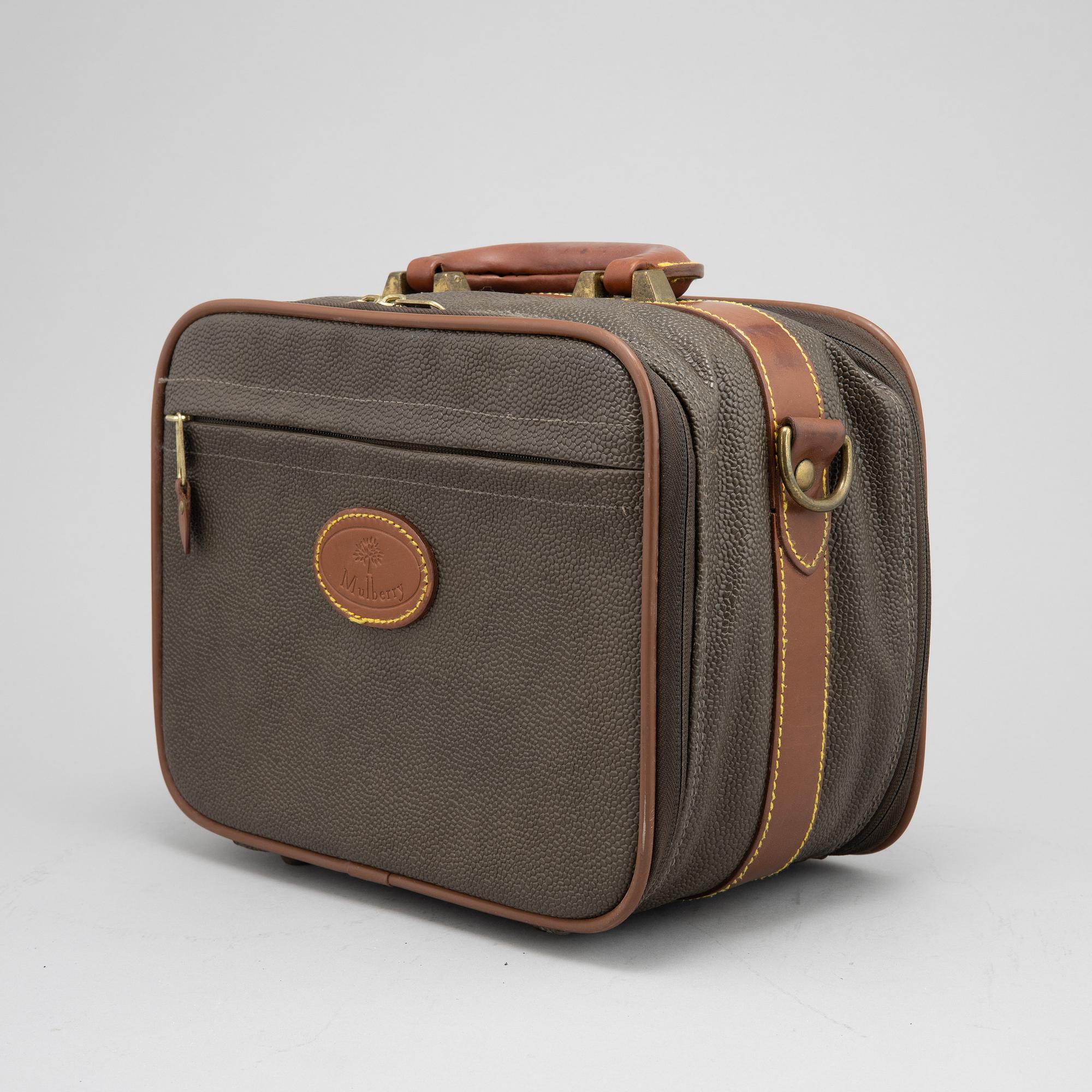Mulberry, a Scotch Grain beauty box.