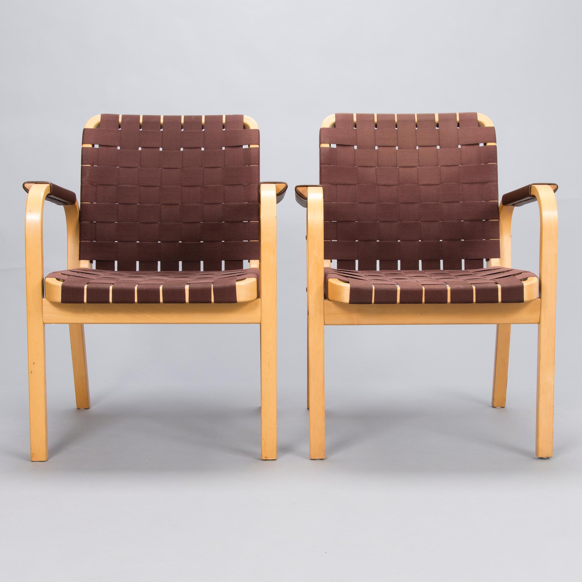 ALVAR AALTO, KARMSTOLAR, ett par, modell 45, Artek 1900-talets slut.