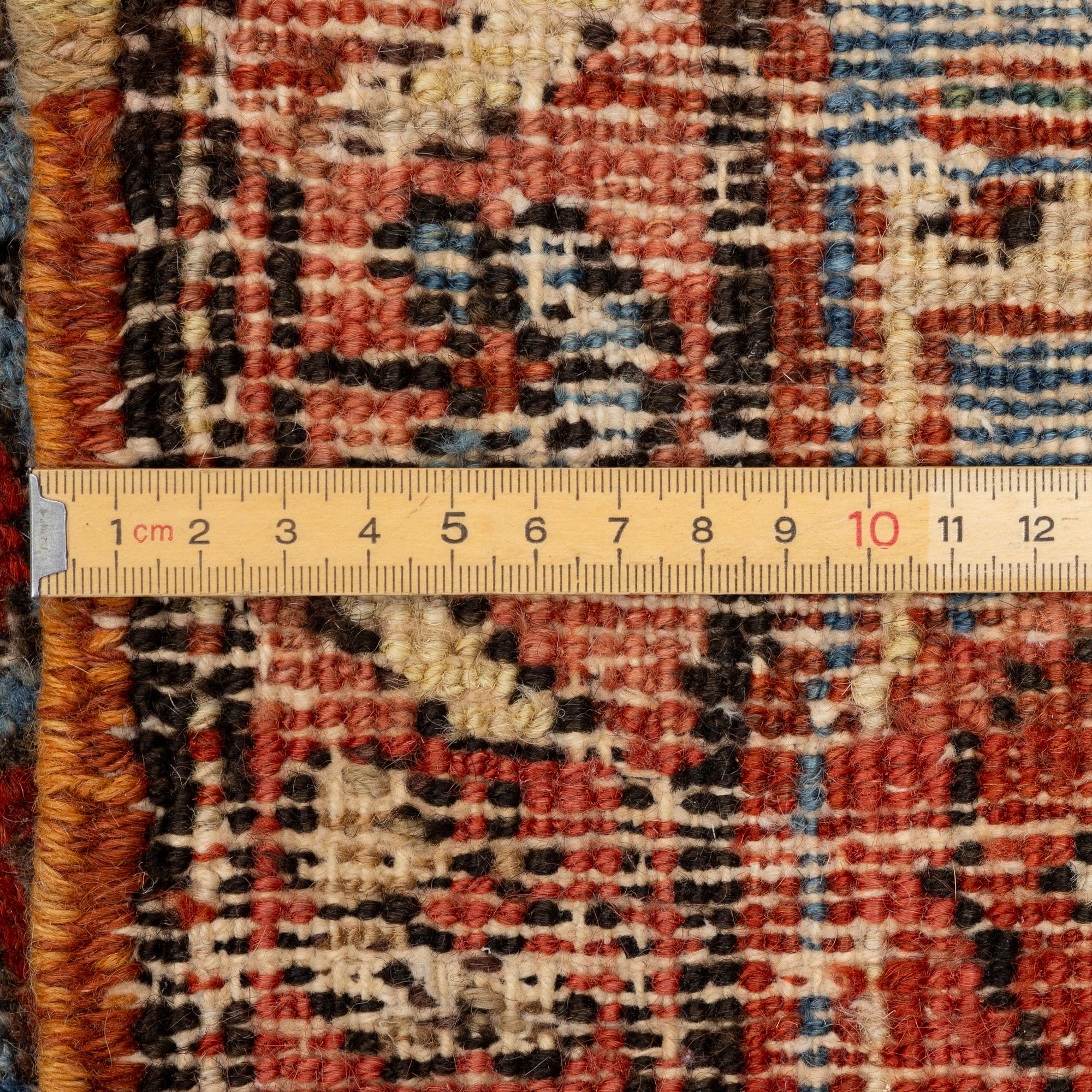 Matta, Heris, antik, 390 x 280 cm.