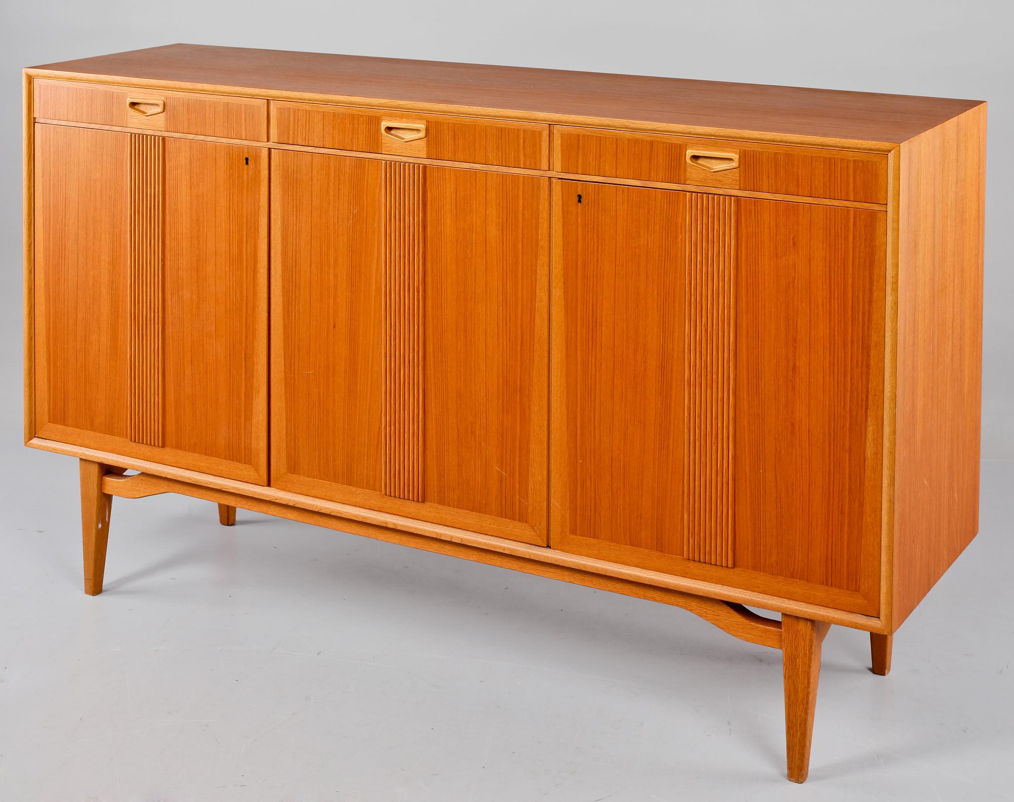 SIDEBOARD, AB Möbelfabriken Örnen, Rydaholm, 1950/60-tal.