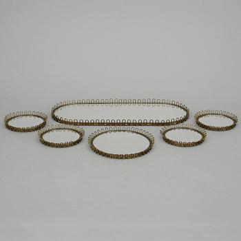 BORDSPLATEAU samt COASTERS, 6 delar, 1900-talets mitt.