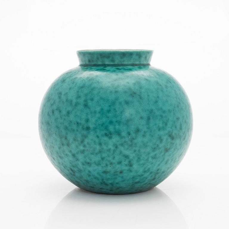 Wilhelm Kåge, An "Argenta" vase, Gustavsberg.