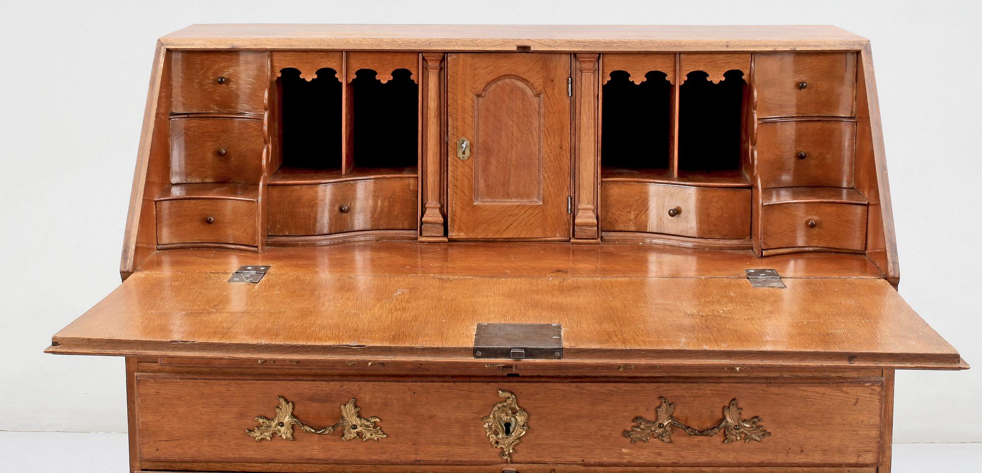 SNEDKLAFFSEKRETÄR, senbarock, 1700-talets mitt.
